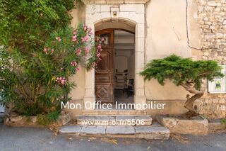  Propriété/château à vendre 8 pièces 250 m²