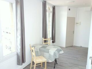  Appartement à louer 2 pièces 28 m²