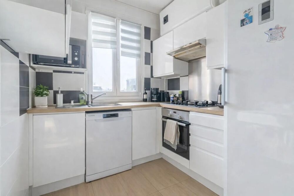 Appartement de 3 pièces, 58m², en vente à Bois-Colombes