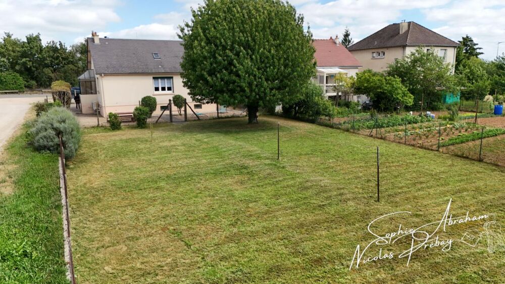Maison 3 pièces avec sous-sol et grand jardin à Toury