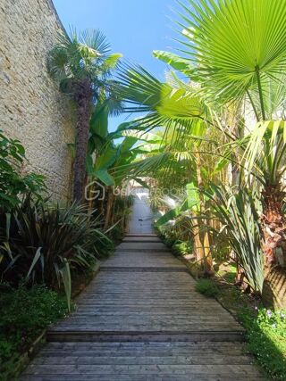  H�tel Particulier � vendre 15 + pi�ces 650 m�