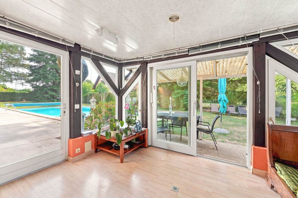 à vendre  Maison Saint-Genis-Pouilly (01630)
