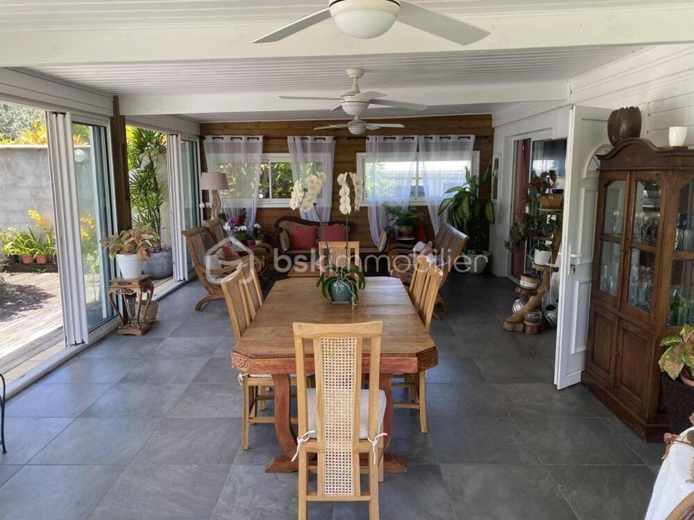 Vente Maison Maison de 121m2 avec dépendance de 19m2 sur un terrain de 1186m2 Saint joseph