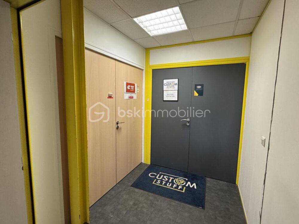   Bureau de 234m2 Bailly romainvilliers