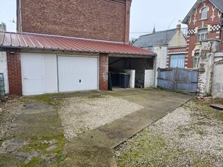  Immeuble  vendre 11 pices 95 m
