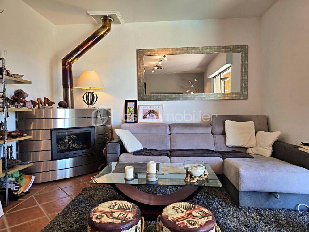 Vente Maison MAISON 121 m² – 4 CHAMBRES – 2 SDB – PISCINE – GARAGE – SANS VIS-À-VIS – TERRAIN 700 m² – DPE B Gignac la nerthe