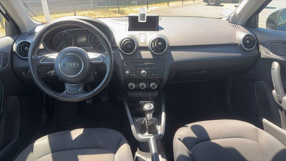 A1 1.6 TDI 90 Ambiente 2013 occasion 37230 Fondettes