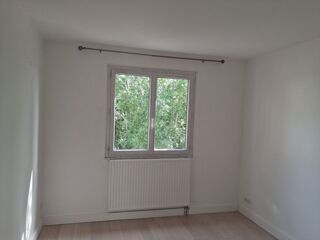  Appartement à louer 3 pièces 60 m²