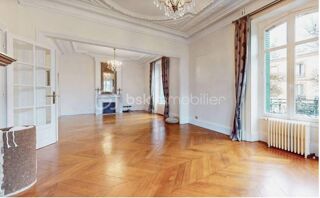  Proprit/chteau  vendre 7 pices 240 m