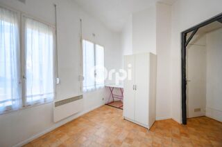  Immeuble � vendre 6 pi�ces 51 m�