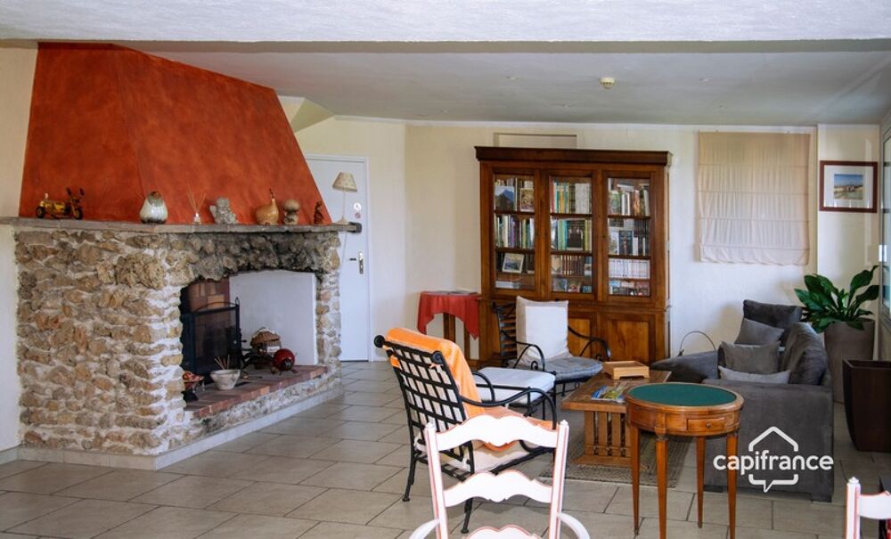 � vendre  Villa Bagnols-en-For�t (83600)