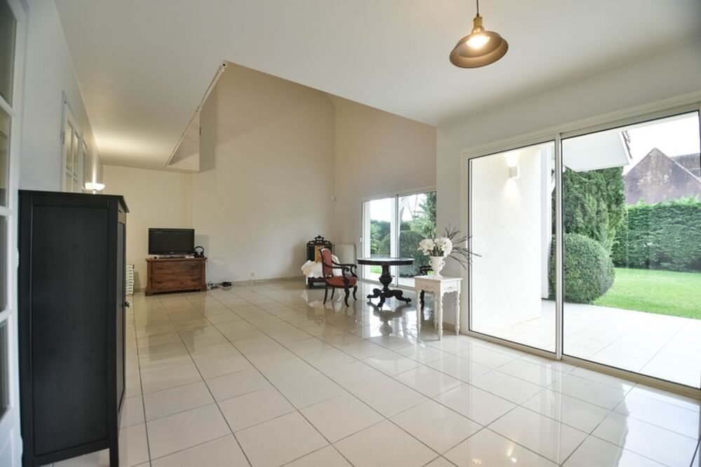 Maison à vendre 6 pièces LEE (64) proche Idron