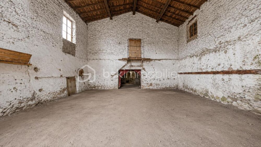 Vente Remise/Grange EXCLUSIVITÉ – ANCIENNE GRANGE EN PIERRES À RÉHABILITER – PLUS DE 300 M² DE SURFACES BRUTES Montelimar