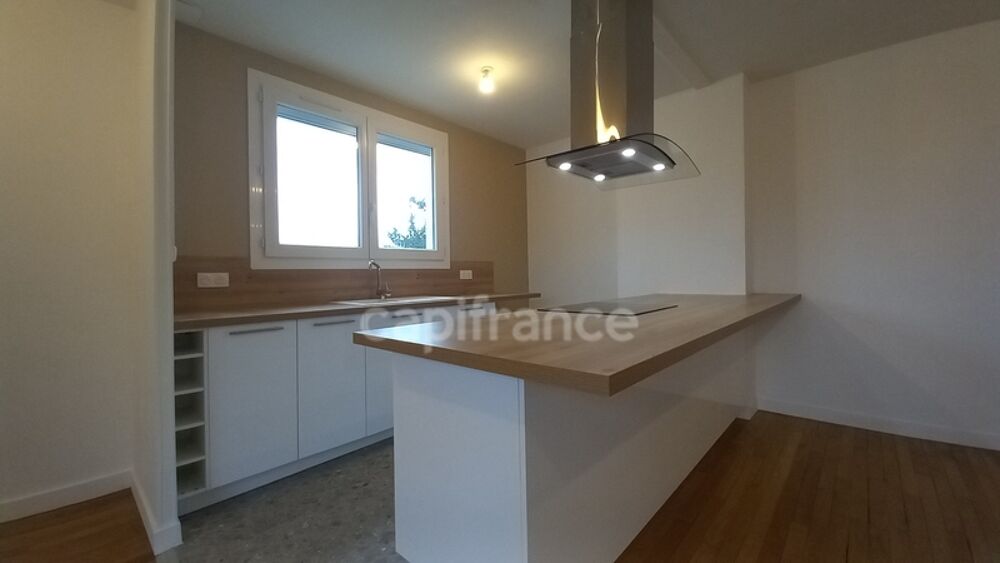 Vente Appartement Dpt Vienne (86), à vendre POITIERS appartement T3 de 100 m² + garage + parking Poitiers