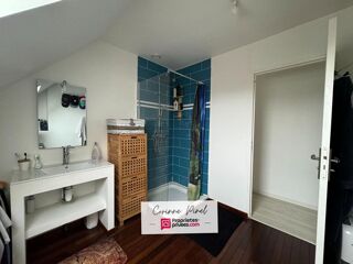  Maison  vendre 8 pices 222 m