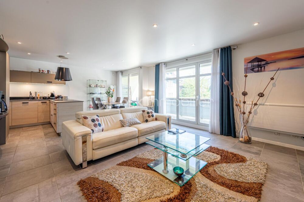 Vente Appartement ANNECY – CRAN-GEVRIER – BEL APPARTEMENT T3 ENTIÈREMENT RÉNOVÉ, CAVE ET GARAGE Cran gevrier