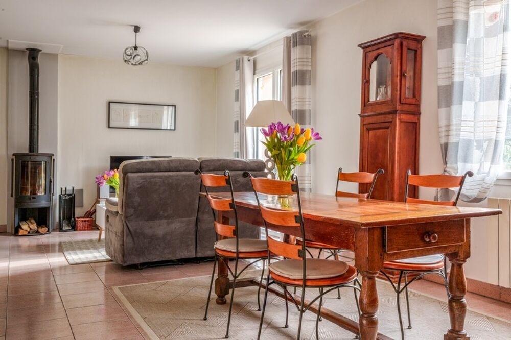 Jolie maison à Veigné centre bourg (37250)