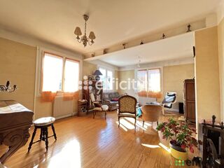  Maison à vendre 10 pièces 219 m²