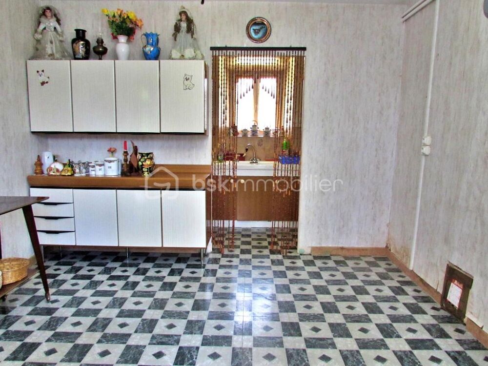 Vente Maison Maison de 115 m² avec dépendances Saint didier de bizonnes
