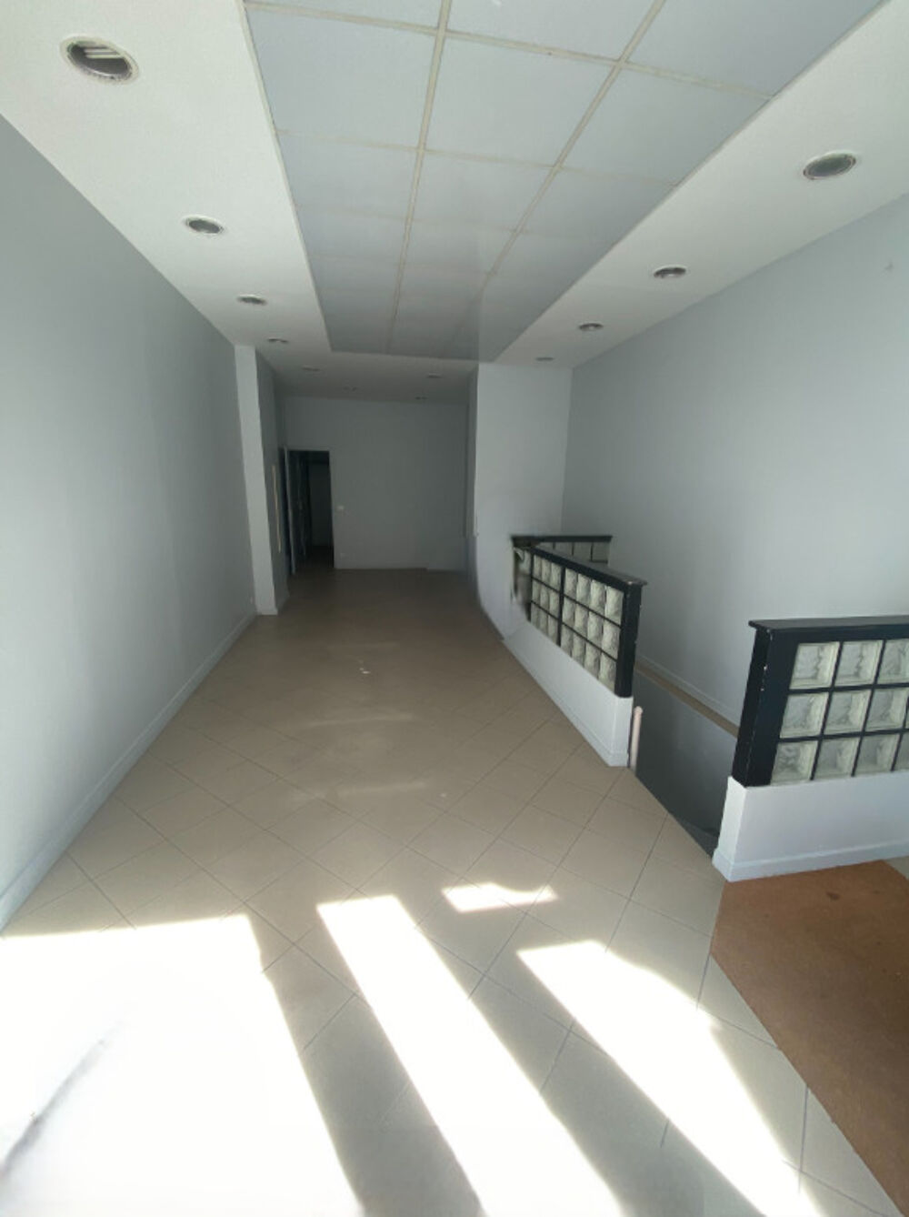   Boutique à louer 75008 