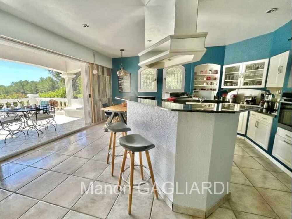  vendre  Villa Saint-Cyr-sur-Mer (83270)