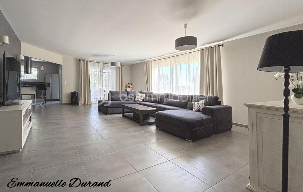 Suze-la-Rousse : Maison de plain-pied d'exception avec piscine et prestations haut de gamme