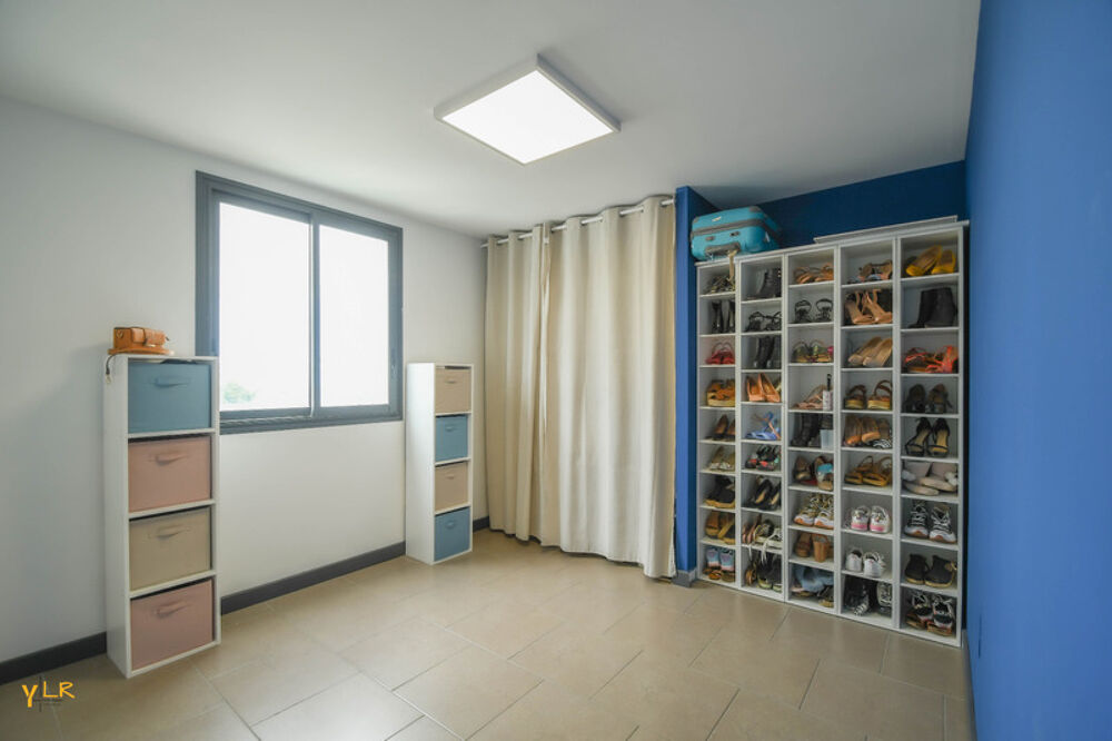 A VENDRE  APPARTEMENT F6 GRAND STANDING