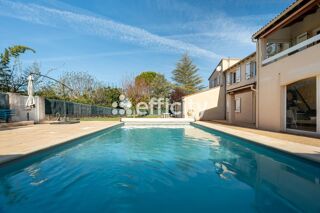  Villa à vendre 8 pièces 208 m²