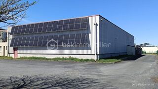   Bâtiments, parking, bureaux et salle de réunion Mazamet