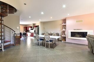  Villa à vendre 9 pièces 186 m²