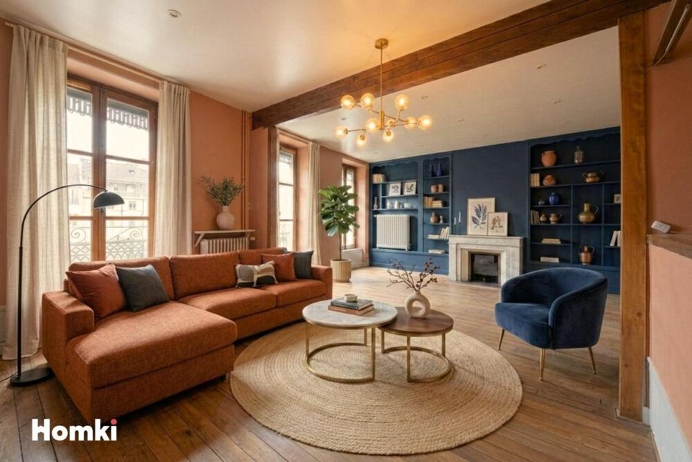 Appartement T4 de 105 m² à Belley 01300, Place des Terreaux