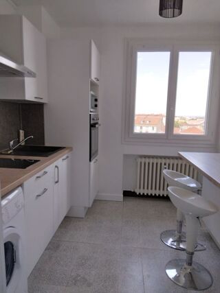  Appartement à louer 3 pièces 57 m²