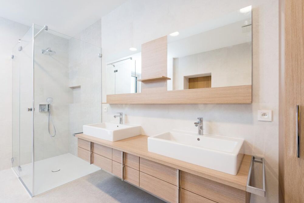 **RARE Hypercentre GRAND T3 avec TERRASSE + PARKINGS à 300m RER**