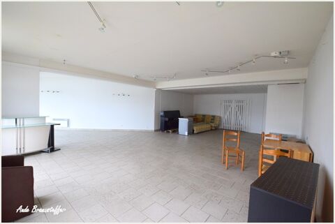   Local/bureau à vendre LA COUARDE SUR MER (17), local commercial premium 