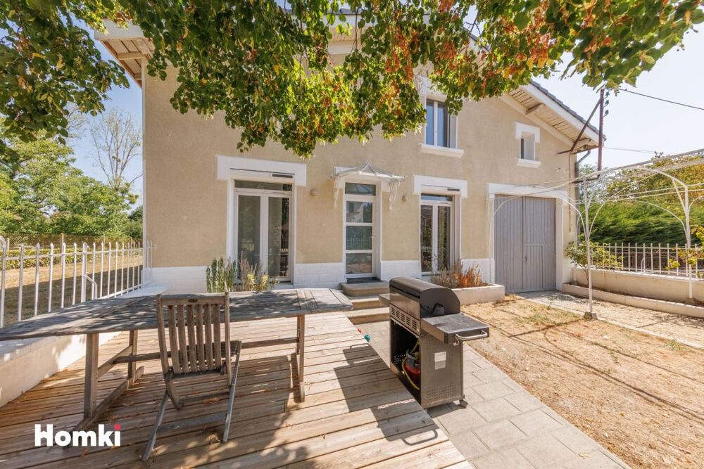 Maison/Villa T5 de 155 m² à Peschadoires 63920