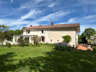  Maison à vendre 10 pièces 247 m²