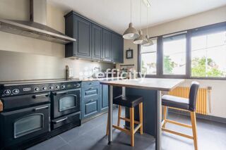  Maison � vendre 5 pi�ces 165 m�