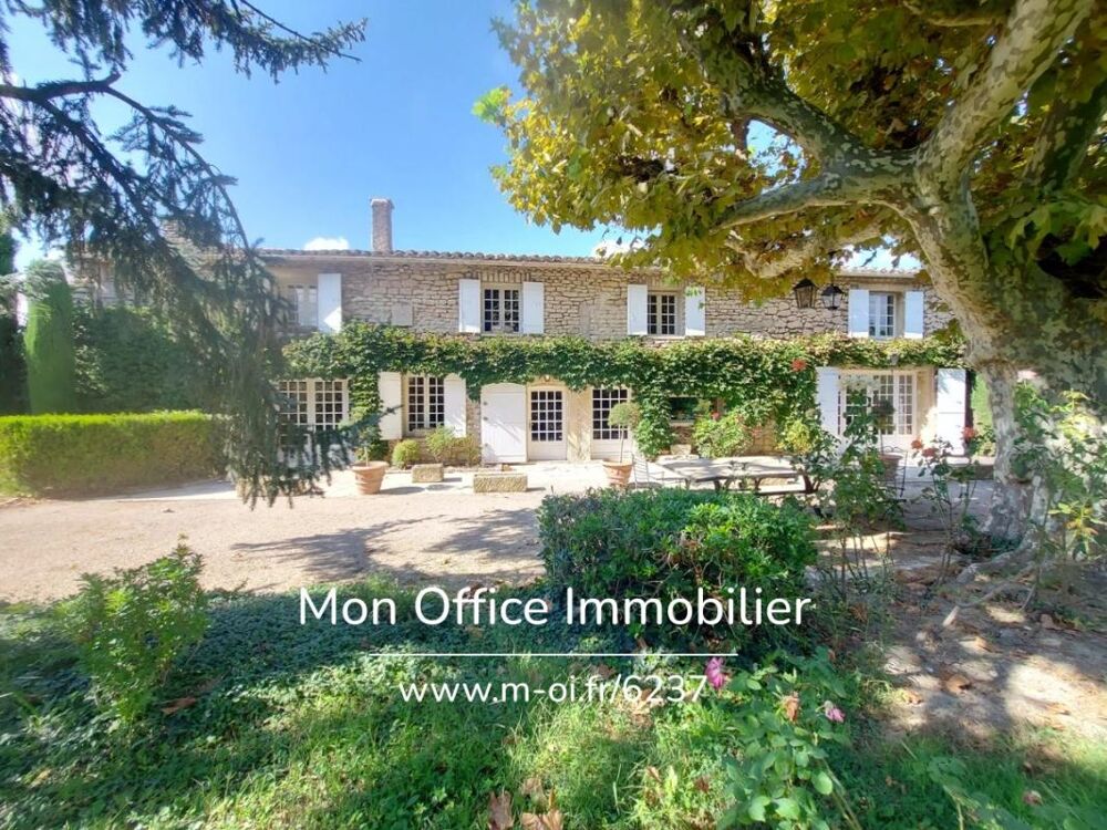 Maison 13 pièces 434 m² · à Senas · 434 m² · 1 580 000 €