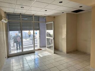  Immeuble à vendre 130 m² Marseille