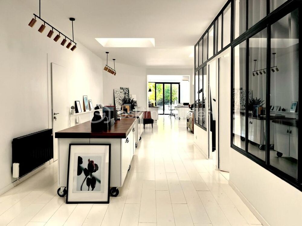 Vente Maison Maison d'architecte avec piscine intérieure – Montreuil (quartier Signac – Murs à Pêches) Montreuil