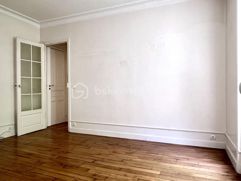 Vente Appartement Paris 18ème, Art Déco, Studio de 27m2, calme et charme de l'ancien Paris 18