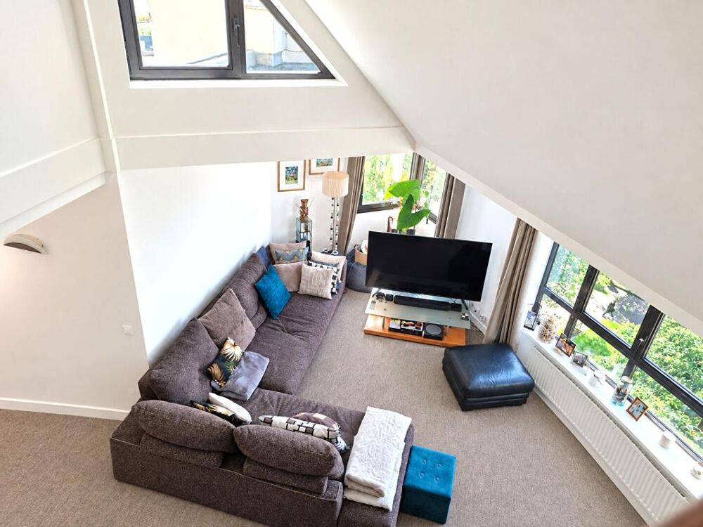 Vente Appartement Suresnes appartement 6 pièce(s) 263.92 m2 Suresnes