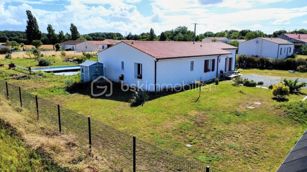 Vente Maison Maison 130m2 récente 2018 avec jardin piscine – Grande pièce de vie 58 m² – 4 chambres – DPE A/A Landrais