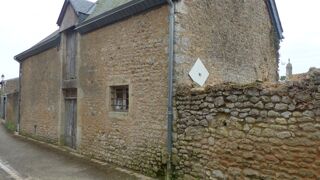  Remise / Grange � vendre 2 pi�ces 100 m� Airvault