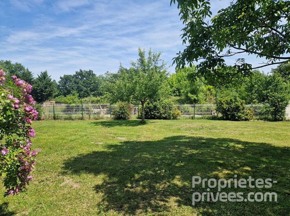 Vente Terrain Terrain quartier calme proche N10 Gauriaguet
