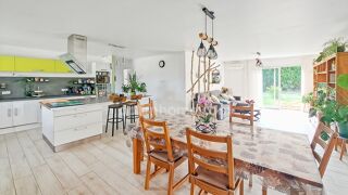  Maison à vendre 8 pièces 166 m²