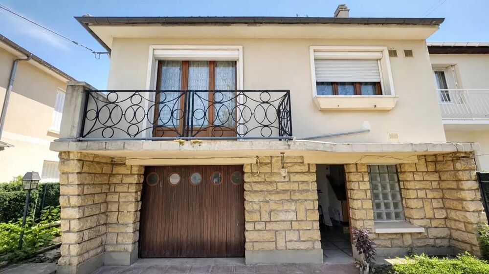 Maison de 9 pièces de 200 m² situé à Le Blanc-Mesnil