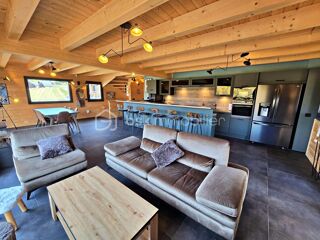  Chalet  vendre 9 pices 220 m