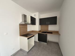  Appartement à louer 3 pièces 69 m²