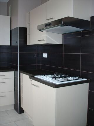  Appartement à louer 1 pièce 33 m²